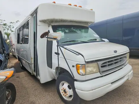 1FDXE45S21HA24980 — 2001 Ford Econoline, Повреждения со всех сторон (All Over), фото до ремонта