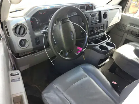 2013 Ford Econoline E350 Super Duty Wagon VIN 1FBSS3BL0DDA77496 фото 8