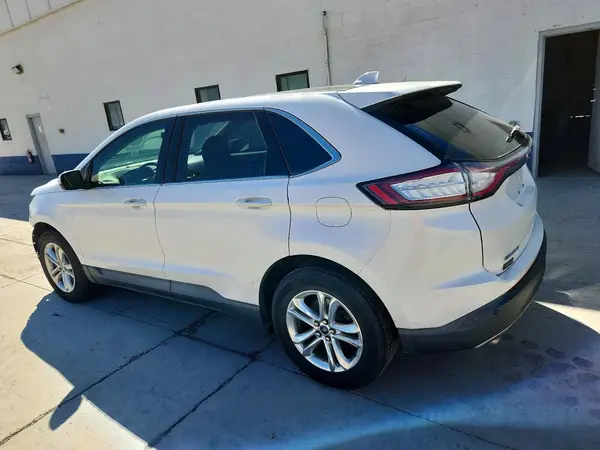 2FMPK4J93HBB47447 — 2017 Ford EDGE, фото 2 с аукциона Copart, Передняя часть
