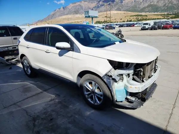 2FMPK4J93HBB47447 — 2017 Ford EDGE, фото 4 с аукциона Copart, Передняя часть