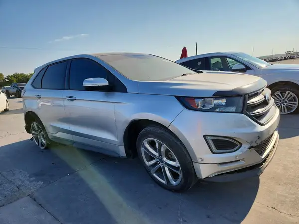 2FMPK4AP9JBC28554 — 2018 Ford EDGE, фото 4 с аукциона Copart 15.10.2026, Передняя часть
