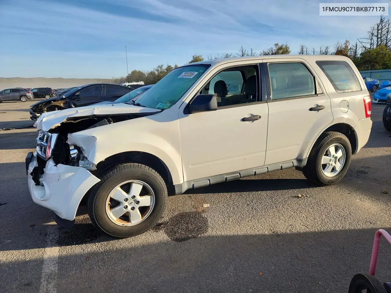 2011 Ford Escape Xls VIN 1FMCU9C71BKB77173 фото 1