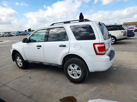 2011 Ford Escape Xlt VIN 1FMCU0D74BKB48468 фото 2