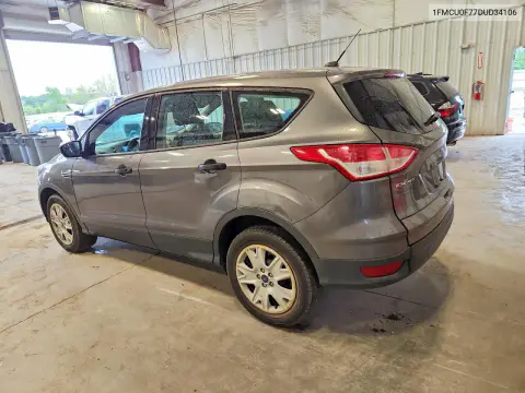 2013 Ford Escape S VIN 1FMCU0F77DUD34106 фото 2
