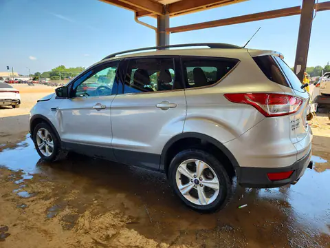 1FMCU0G99EUB84386 — 2014 Ford Escape, фото 2 с аукциона Copart 14.10.2026, Передняя часть