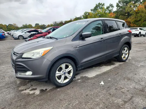 1FMCU9G91EUA07352 — 2014 Ford Escape, Мелкие вмятины и царапины, фото до ремонта