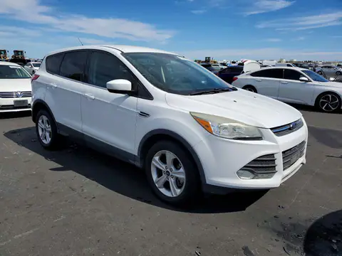 1FMCU9GXXFUA68599 — 2015 Ford Escape, фото 4 с аукциона Copart 30.09.2026, Мелкие вмятины и царапины