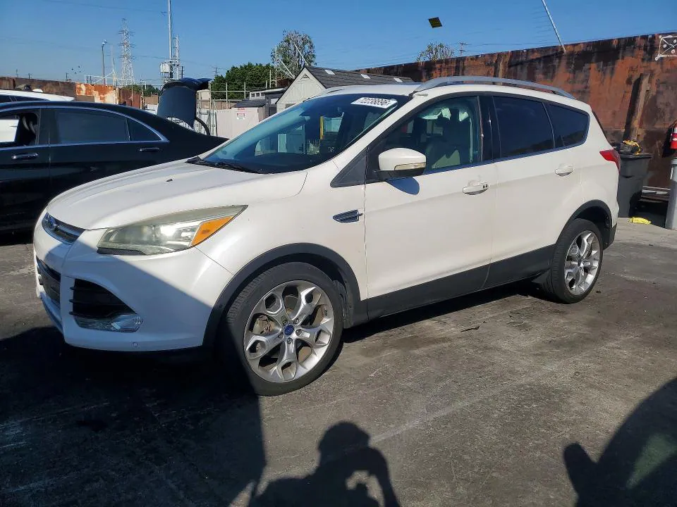 2015 Ford Escape VIN 1FMCU0J99FUC74583 фото 1