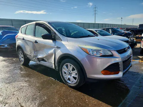 2016 Ford Escape VIN 1FMCU0F73GUB07564 фото 4