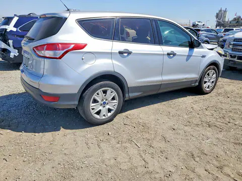 1FMCU0F7XGUA67984 — 2016 Ford Escape, фото 3 с аукциона Copart 29.09.2026, Передняя часть