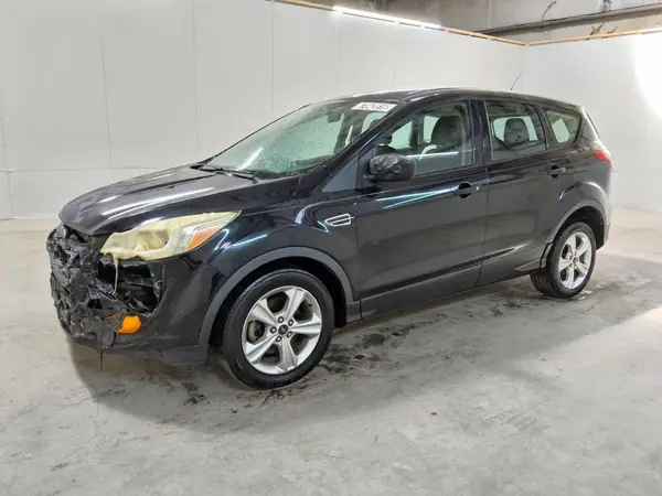 1FMCU0F7XGUB11661 — 2016 Ford Escape, Пожар (Burn), фото до ремонта
