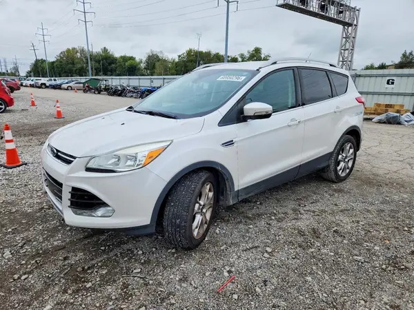 1FMCU9J91GUB18317 Ford Escape 2016 — повреждение Задняя часть, фото до ремонта