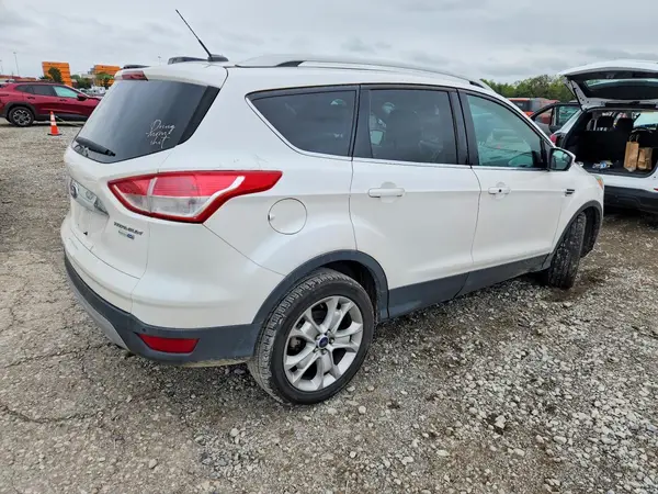 1FMCU9J91GUB18317 — 2016 Ford Escape, фото 3 с аукциона Copart 29.09.2026, Задняя часть