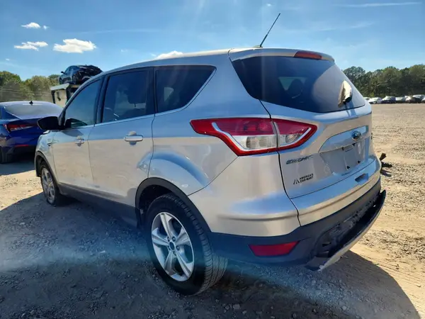 1FMCU0G99GUB97626 — 2016 Ford Escape, фото 2 с аукциона Copart, Передняя часть