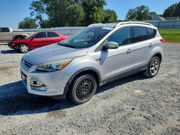 1FMCU0J93GUC85709 — 2016 Ford Escape, Передняя часть (Front End), фото до ремонта
