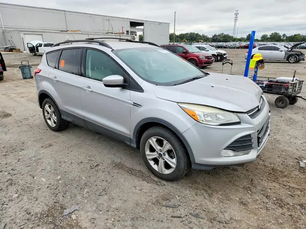1FMCU9G92GUC52356 — 2016 Ford Escape, фото 4 с аукциона Copart 07.10.2026, Передняя часть