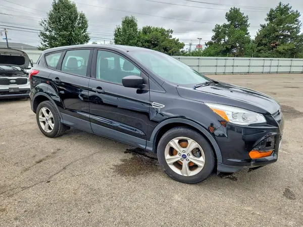 1FMCU0F72GUC23001 — 2016 Ford Escape, фото 4 с аукциона Copart 02.10.2026, Передняя часть