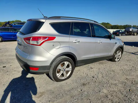 2016 Ford Escape Se VIN 1FMCU9GX8GUB12763 фото 3