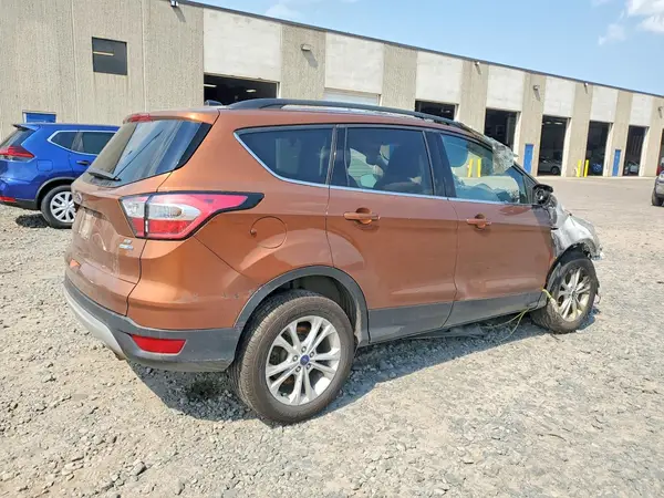1FMCU9GD0HUB81115 — 2017 Ford Escape, фото 3 с аукциона Copart, Пожар