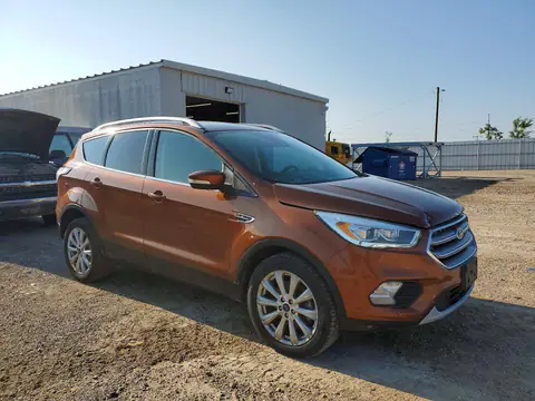 1FMCU9J93HUE21486 — 2017 Ford Escape, фото 4 с аукциона Copart 30.09.2026, Передняя часть