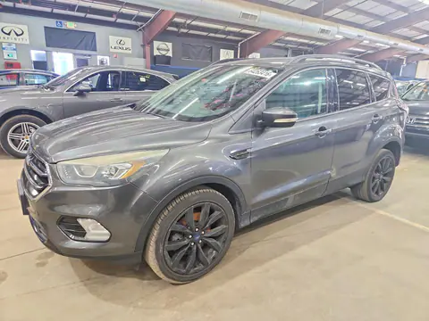 1FMCU9JD7HUE81744 — 2017 Ford Escape, Мелкие вмятины и царапины (Minor Dent/Scratches), фото до ремонта