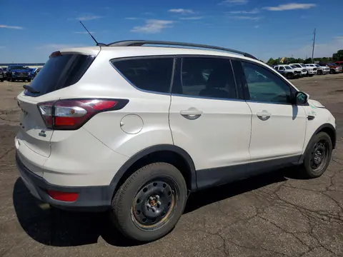 2017 Ford Escape VIN 1FMCU9G90HUA00400 фото 3