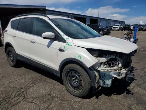 2017 Ford Escape VIN 1FMCU9G90HUA00400 фото 4