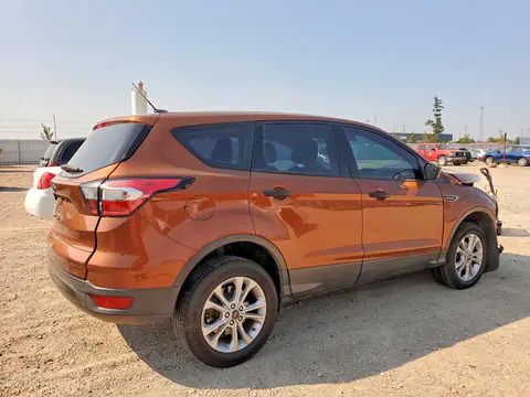 1FMCU0F73HUE07865 — 2017 Ford Escape, фото 3 с аукциона Copart 14.10.2026, Передняя часть