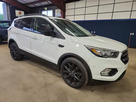 2017 Ford Escape VIN 1FMCU9G99HUD98979 фото 4