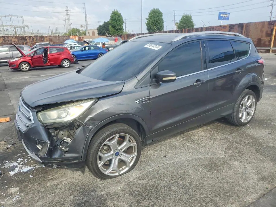 2017 Ford Escape VIN 1FMCU0J93HUD66467 фото 1