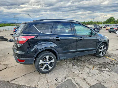 1FMCU9G99HUD80661 — 2017 Ford Escape, фото 3 с аукциона Copart 30.09.2026, Град