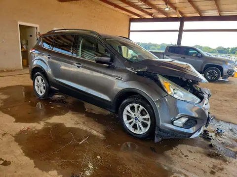 1FMCU0GD0HUC11936 — 2017 Ford Escape, фото 4 с аукциона Copart 14.10.2026, Передняя часть