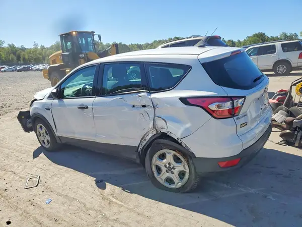 1FMCU0F74HUE29390 — 2017 Ford Escape, фото 2 с аукциона Copart, Передняя часть