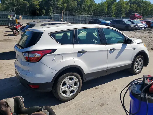 1FMCU0F74HUE29390 — 2017 Ford Escape, фото 3 с аукциона Copart, Передняя часть
