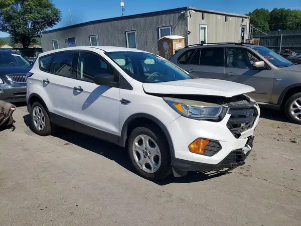 1FMCU0F74HUE29390 — 2017 Ford Escape, фото 4 с аукциона Copart, Передняя часть