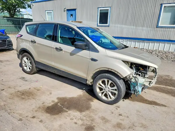 1FMCU0F79HUA21676 — 2017 Ford Escape, фото 4 с аукциона Copart, Частичный ремонт