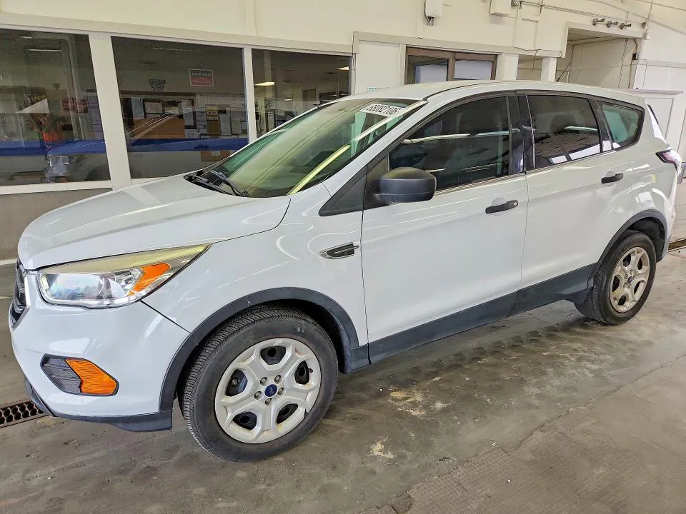 2017 Ford Escape VIN 1FMCU0F73HUD28986 фото 1