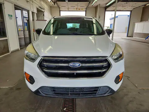 1FMCU0F73HUD28986 — 2017 Ford Escape, Мелкие вмятины и царапины (Minor Dent/Scratches), фото до ремонта