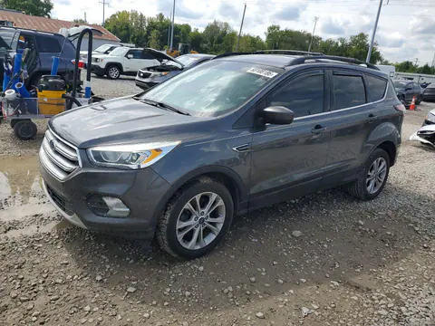 1FMCU0G95HUA92289 — 2017 Ford Escape, Мелкие вмятины и царапины (Minor Dent/Scratches), фото до ремонта