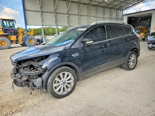 1FMCU0JD3HUB15209 — 2017 Ford Escape, Передняя часть (Front End), фото до ремонта