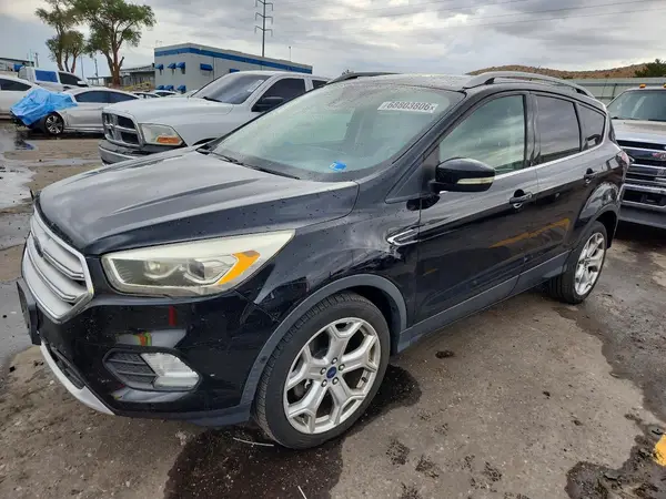 1FMCU9J91HUA89175 — 2017 Ford Escape, Передняя часть (Front End), фото до ремонта
