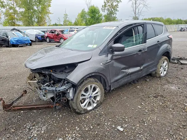 1FMCU9GDXHUC98927 — 2017 Ford Escape, Передняя часть (Front End), фото до ремонта