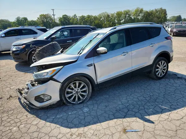 1FMCU9J94HUC56290 — 2017 Ford Escape, Передняя часть (Front End), фото до ремонта