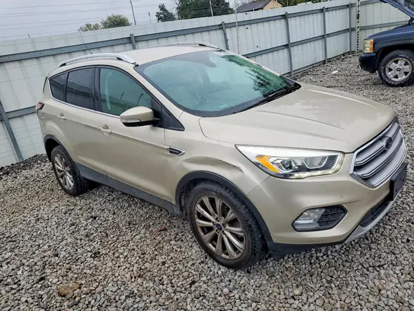 1FMCU0J95HUE76646 — 2017 Ford Escape, фото 4 с аукциона Copart 06.10.2026, Боковая часть