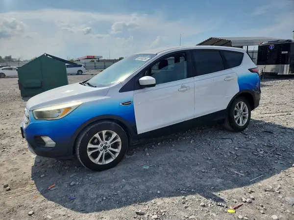1FMCU0GD6HUB89120 — 2017 Ford Escape, Ходовая часть (Undercarriage), фото до ремонта