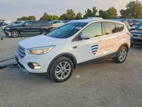 1FMCU0GDXHUA15857 — 2017 Ford Escape, Естественный износ (Normal Wear), фото до ремонта