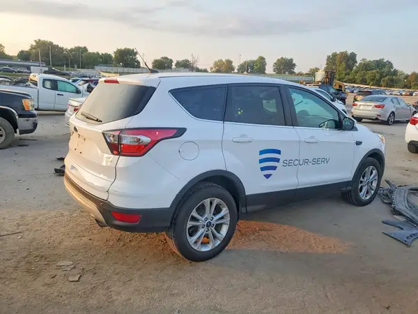 1FMCU0GDXHUA15857 — 2017 Ford Escape, фото 3 с аукциона Copart 13.10.2026, Естественный износ