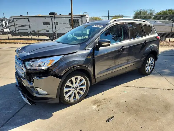 1FMCU9J90HUA15259 — 2017 Ford Escape, Передняя часть (Front End), фото до ремонта