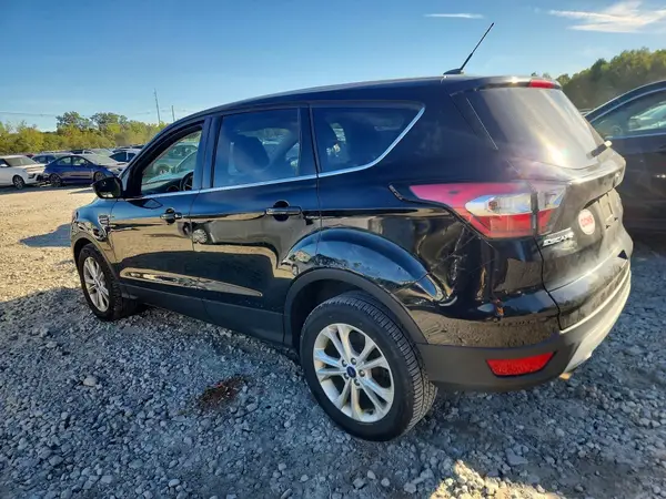 1FMCU9GDXHUD01552 — 2017 Ford Escape, фото 2 с аукциона Copart 02.10.2026, Передняя часть