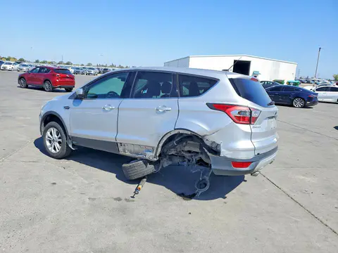 2017 Ford Escape VIN 1FMCU0G95HUA04423 фото 2